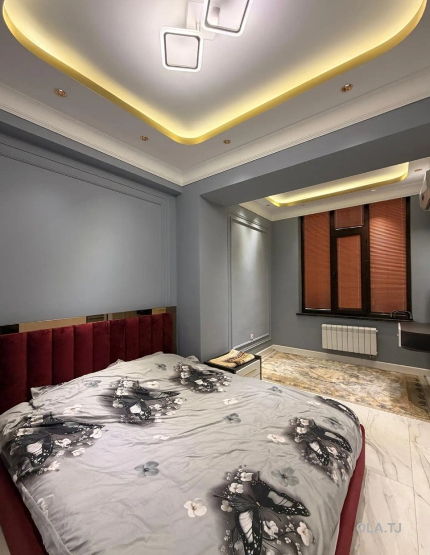 4 комнатная квартира, 8, 132 м²