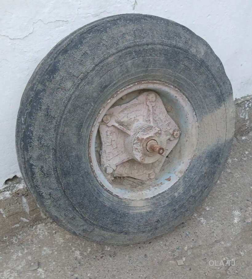 Переднее колесо