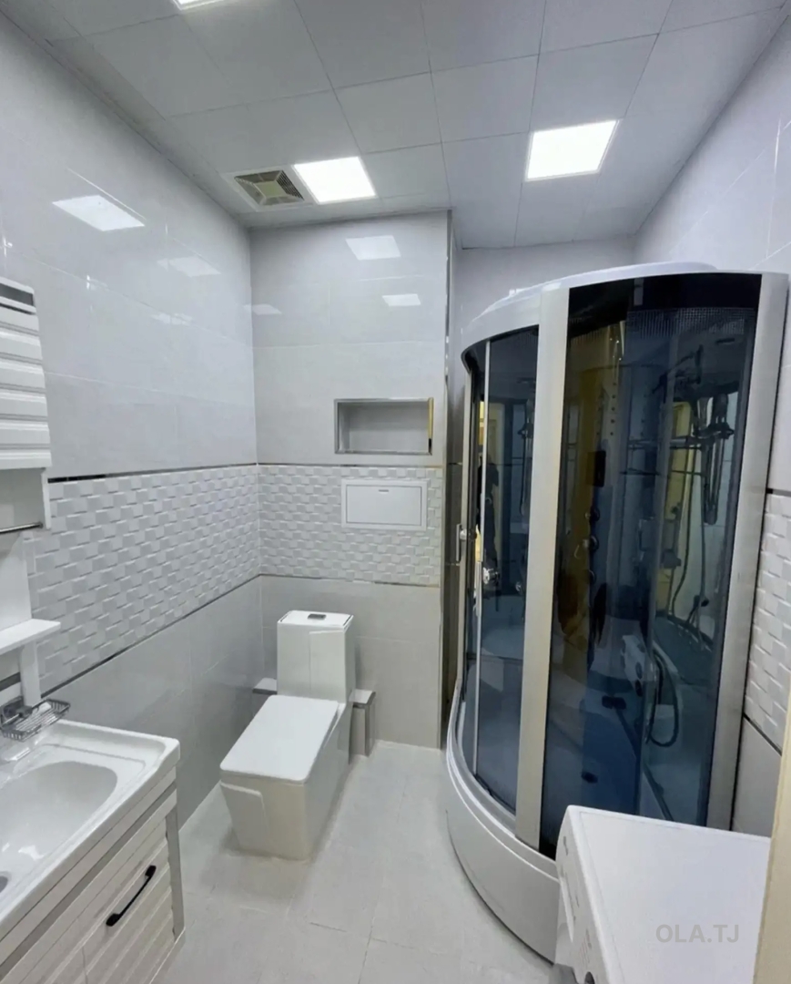 3 комнатная квартира, 5 этаж, 105 м²