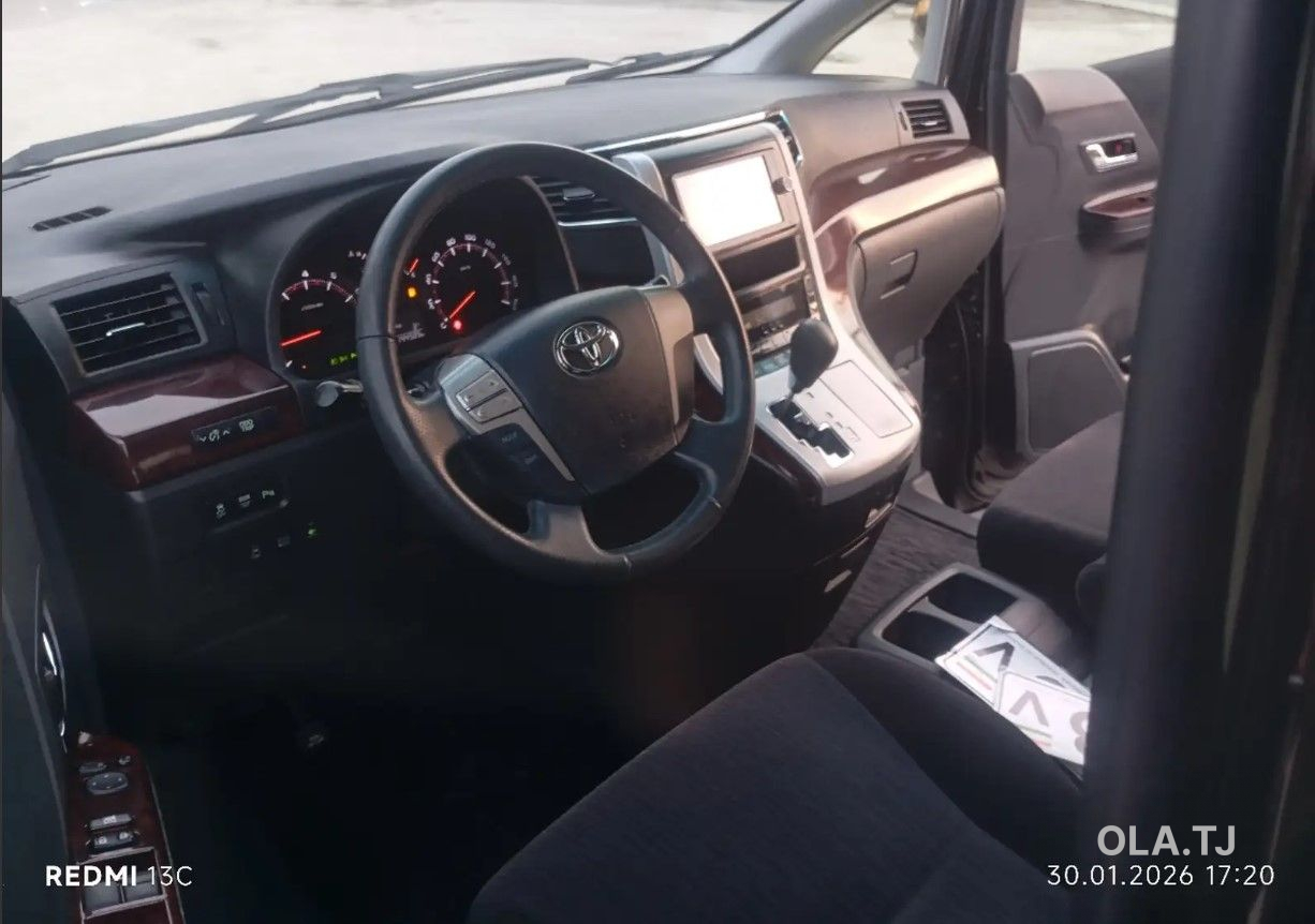 Toyota Vellfire,  2014