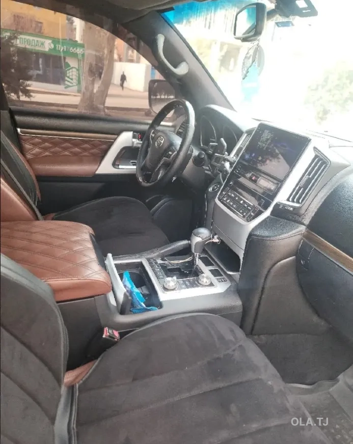 Toyota Land Cruiser,  2013