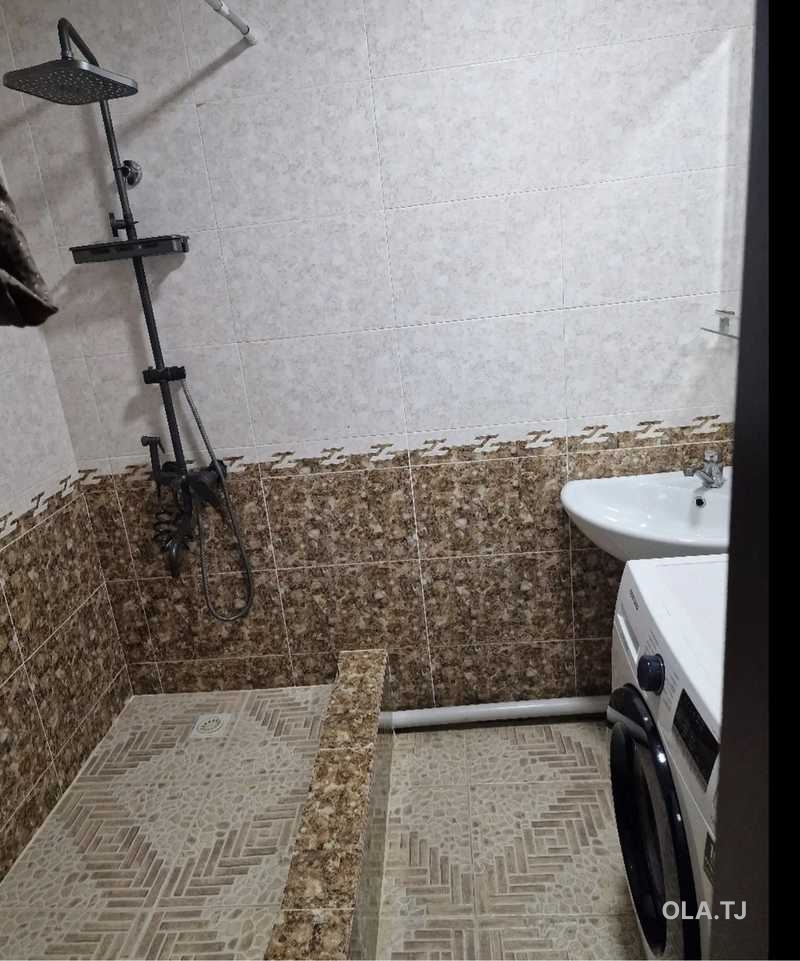 3 комнатная квартира, 1 этаж, 90 м²