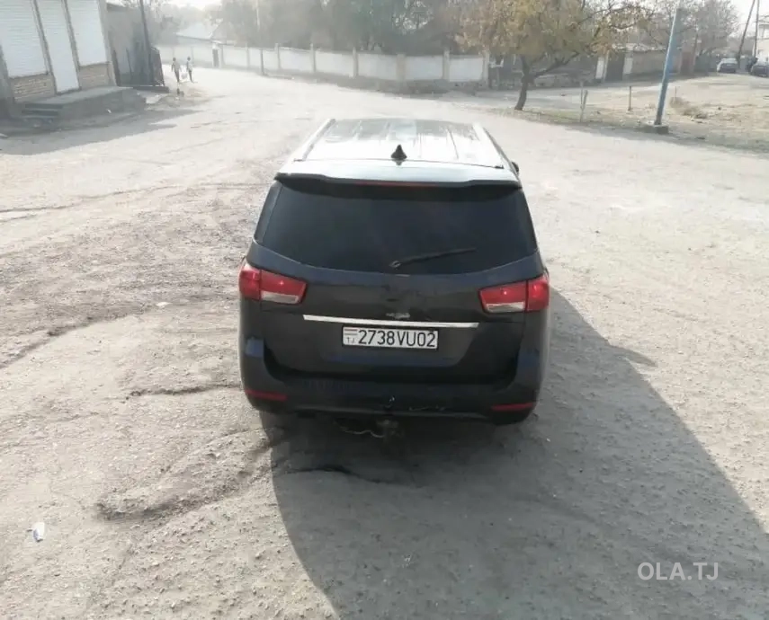 Kia Carnival,  2015