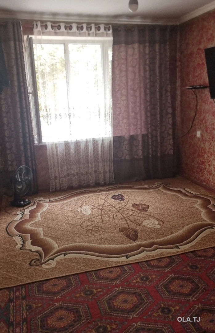 4 комнатная квартира, 2, 80 м²