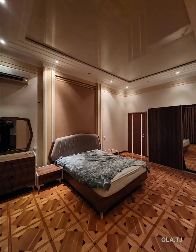 5 комнатная квартира, 5 этаж, 200 м²