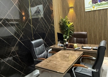 Офис в аренду, В бизнес-центре, 17 м²