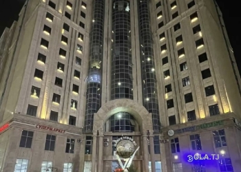 3 комнатная квартира, 6 этаж, 120 м²