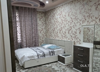 3 комнатная квартира, 2 этаж, 130 м²