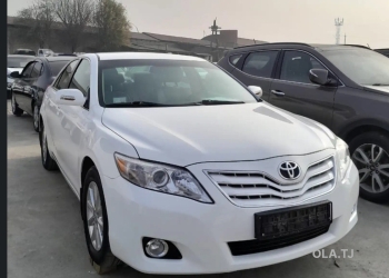 Toyota Camry,  2010