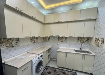 3 комнатная квартира, 2 этаж, 80 м²