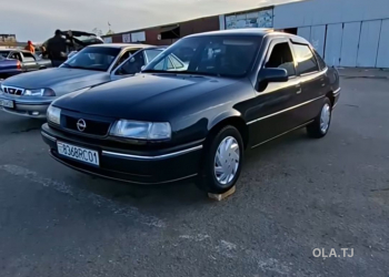 Opel Vectra A,  1995