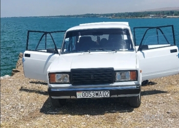 ВАЗ (Lada) 2107,  2000
