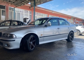 BMW M5,  2000