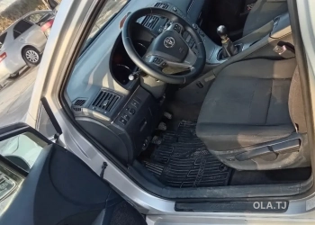 Toyota Avensis,  2009