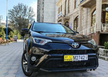 Toyota RAV4,  2017