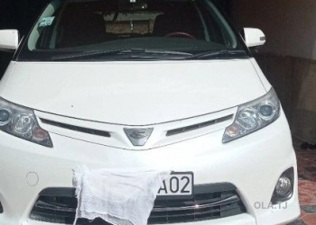 Toyota Estima,  2009
