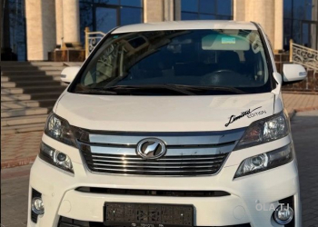 Toyota Vellfire,  2014