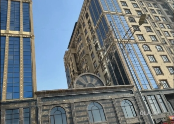 2 комнатная квартира, 13 этаж, 80 м²