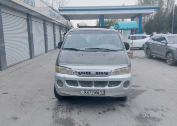 Микроавтобус Hyundai Starex, 2000