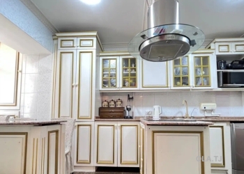 6 комнатная квартира, 3 этаж, 130 м²