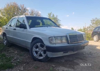 Mercedes-Benz W201,  1990