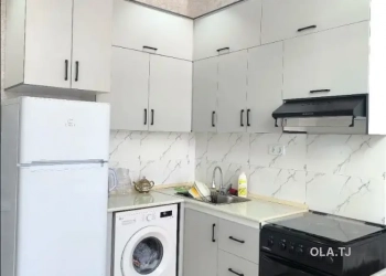 2 комнатная квартира,  этаж,