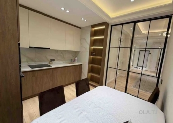 3 комнатная квартира, 5 этаж, 140 м²