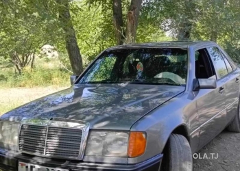 Mercedes-Benz W124,  1990