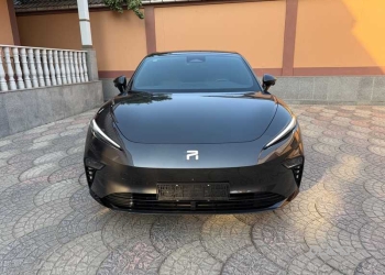 Rising Auto R7, 2024