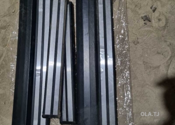 Накладки на пороги от Mercedes-Benz W202
