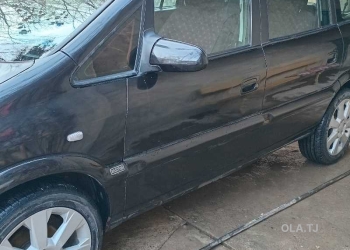 Opel Zafira,  2000