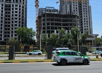 2 комнатная квартира, 14 этаж, 64 м²