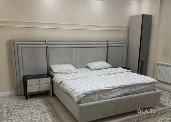 5 комнатная квартира, 4 этаж, 220 м²