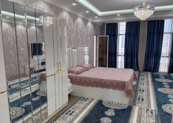 4 комнатная квартира, 14 этаж, 216 м²