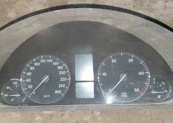 Панель приборов от Mercedes- Benz W203 на запчасти