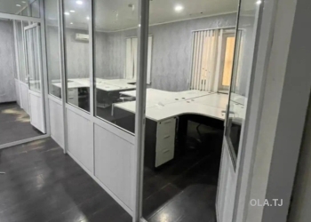 Офис на продажу, В бизнес-центре, 370 м²