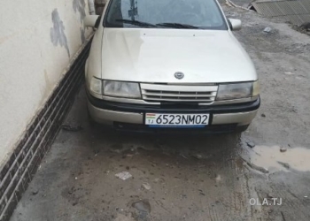 Opel Vectra A,  1988
