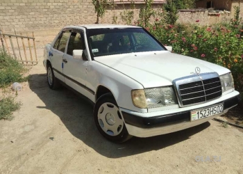 Mercedes-Benz W124,  1989