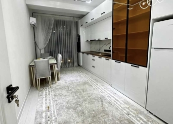 3 комнатная квартира, 3 этаж, 119 м²