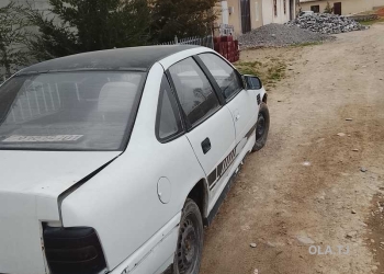Opel Vectra A,  1993