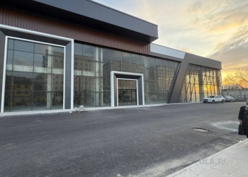 Помещение под магазин / салон, 1650м², 7км