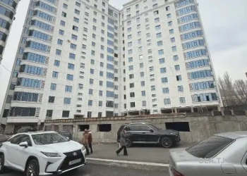 3 комнатная квартира, 2 этаж, 133 м²