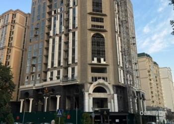 3 комнатная квартира, 8 этаж, 115 м²