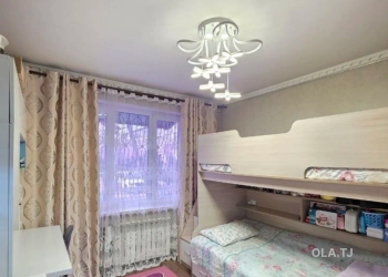 4 комнатная квартира, 1, 80 м²