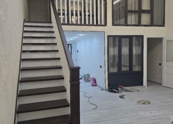 4 комнатная квартира, 2, 108 м²