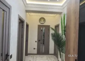 3 комнатная квартира, 8 этаж, 90 м²