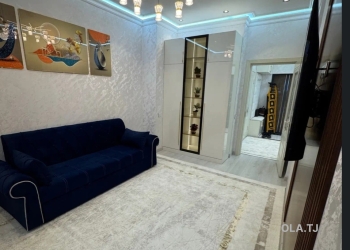4 комнатная квартира, 14, 104 м²