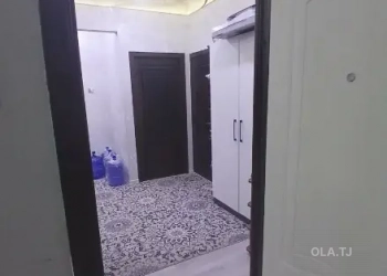 3 комнатная квартира, Цокольный этаж, 84 м²