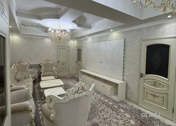 3 комнатная квартира, 8 этаж, 140 м²