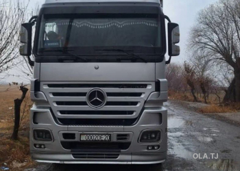 Бортовой грузовик  Mersedes-benz Actros